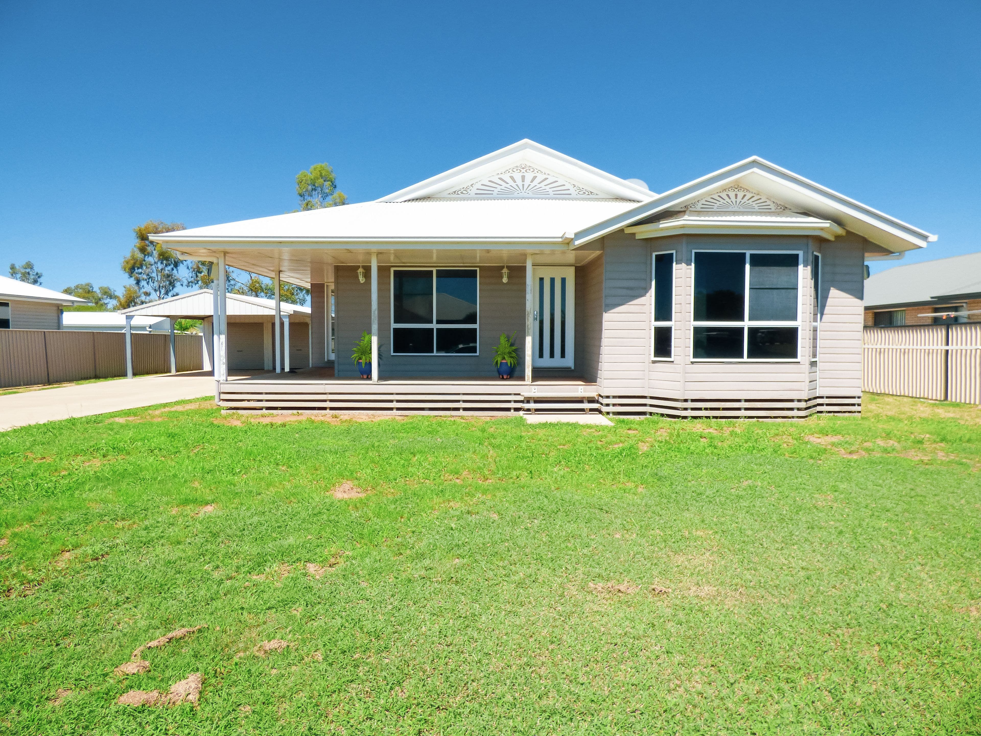 12 Beetson Drive, Roma QLD 4455, Roma - Image 1