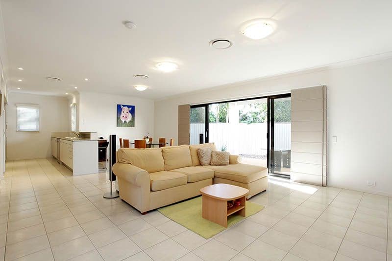 18 Augusta Crescent, MOUNT OMMANEY QLD 4074, Mount Ommaney - Thumbnail 2