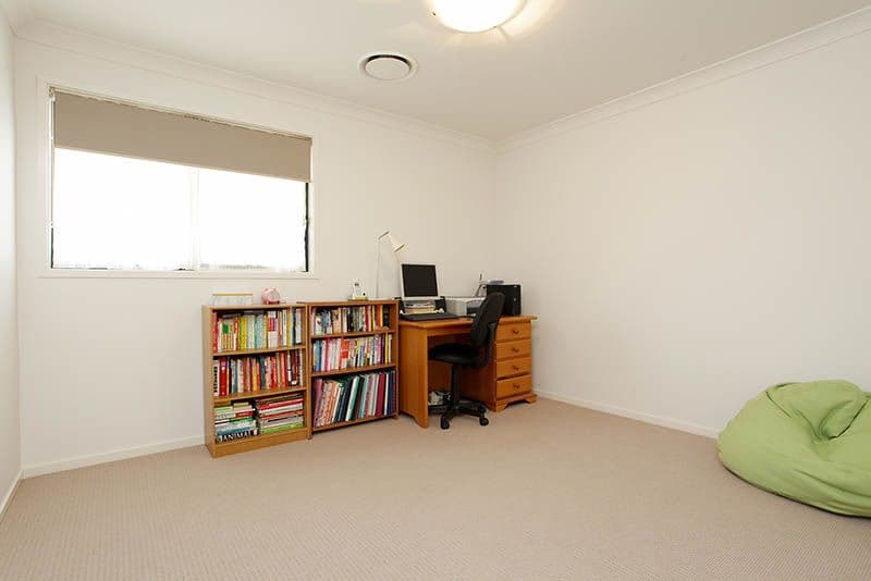 18 Augusta Crescent, MOUNT OMMANEY QLD 4074, Mount Ommaney - Thumbnail 7