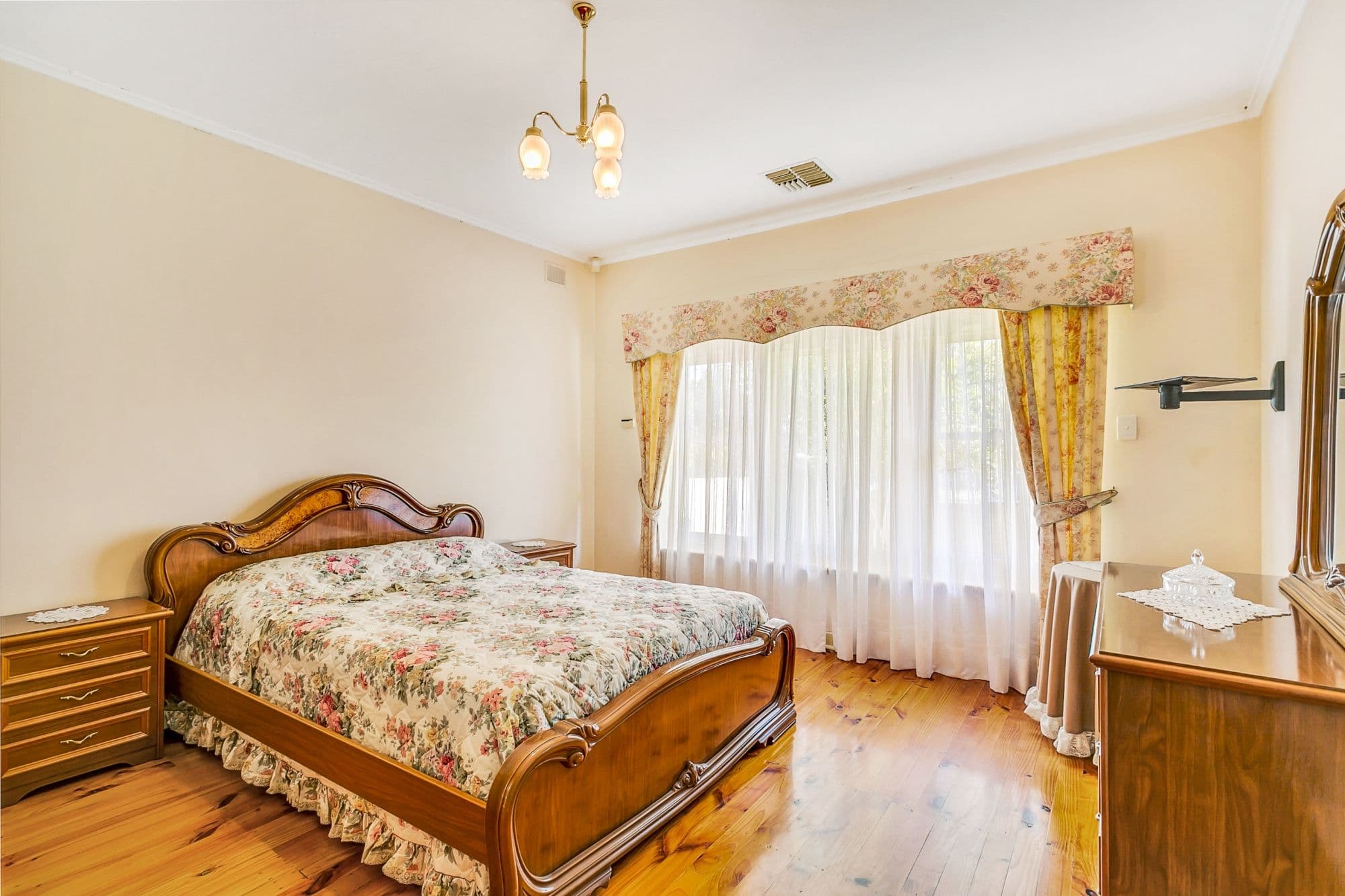 32 Castres Street, Glynde SA 5070, Glynde - Thumbnail 3