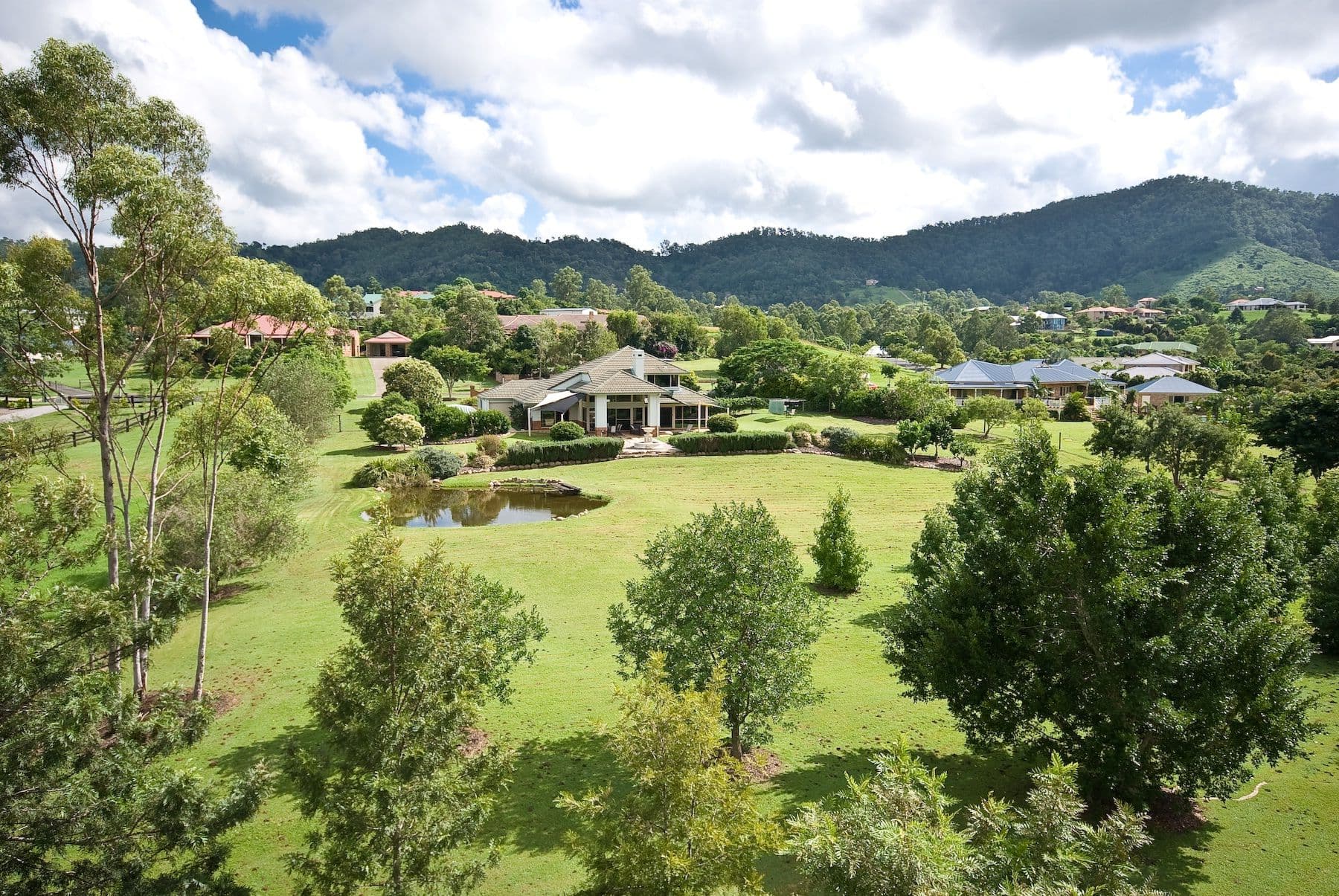 27 Castlewood Court, SAMFORD VALLEY QLD 4520, Samford Valley - Thumbnail 2