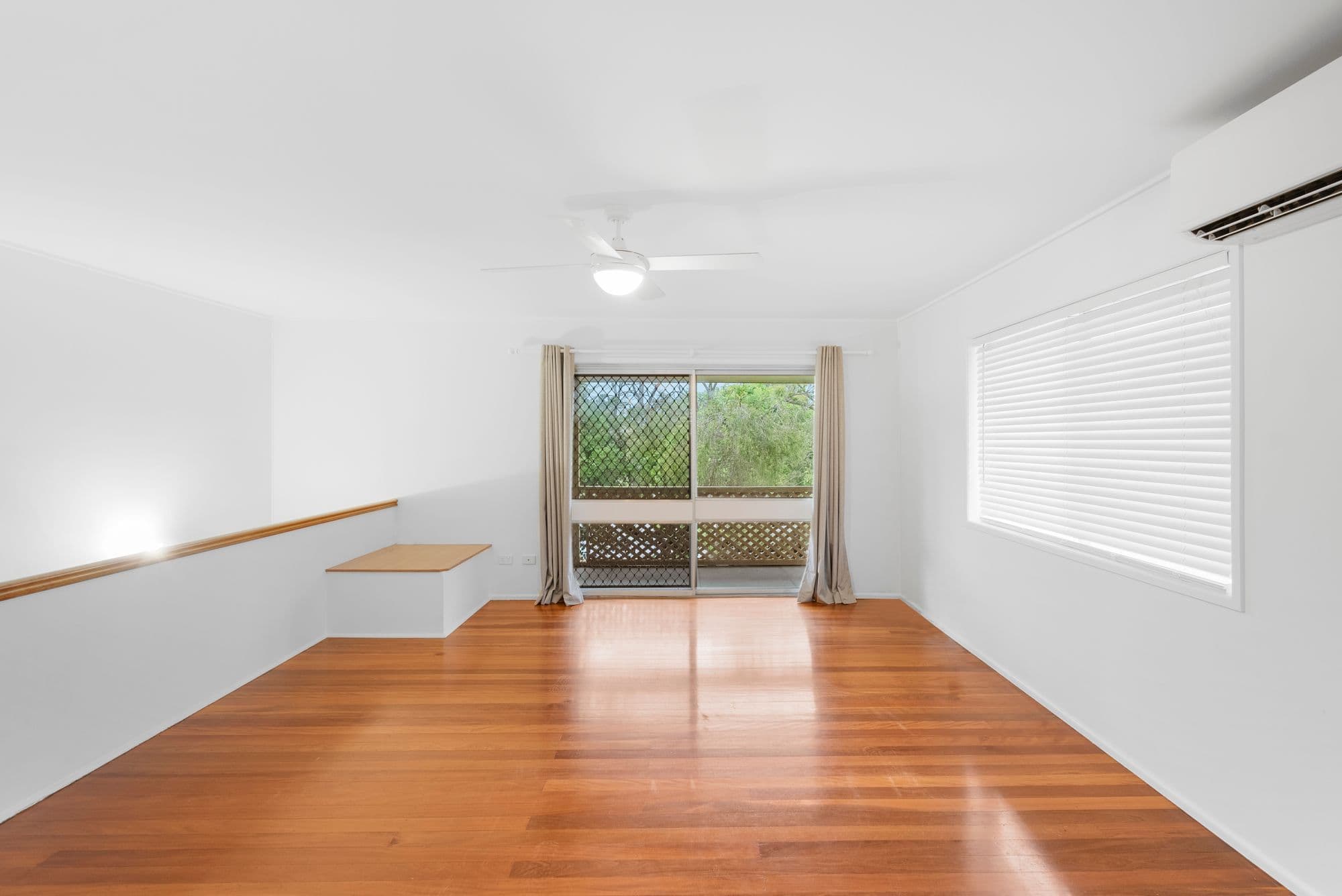8 CROWNDALE Street, Wavell Heights QLD 4012, Wavell Heights - Thumbnail 5