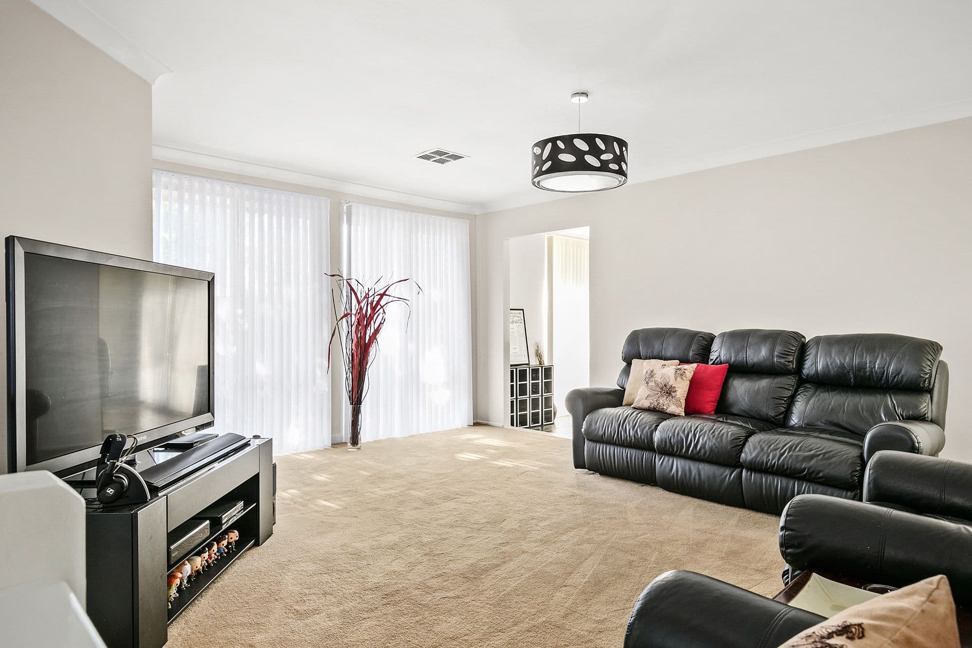 37 Gilbert Road, Castle Hill NSW 2154, Castle Hill - Thumbnail 5