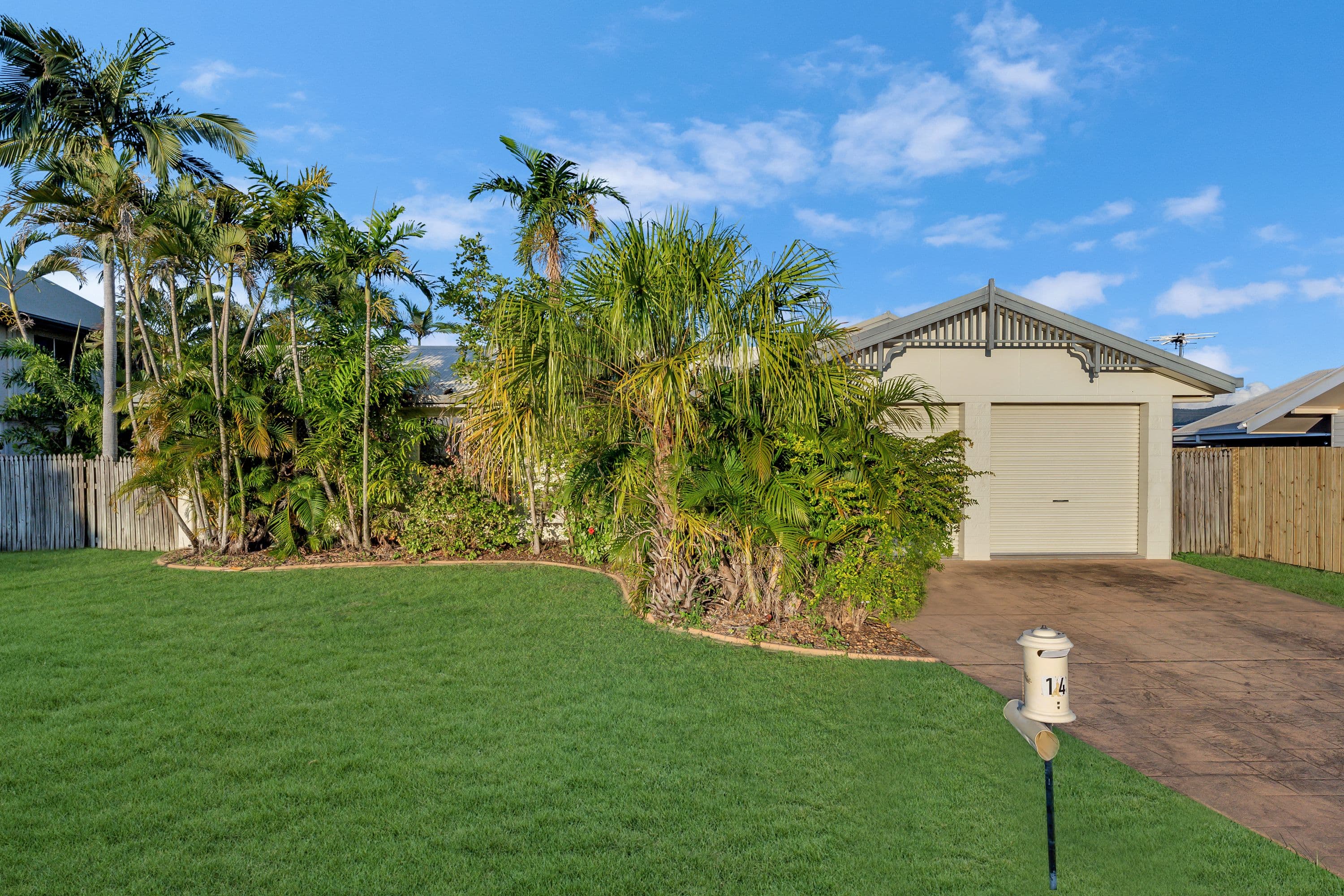 14 Glebe Place, Kirwan QLD 4817, Kirwan - Image 1