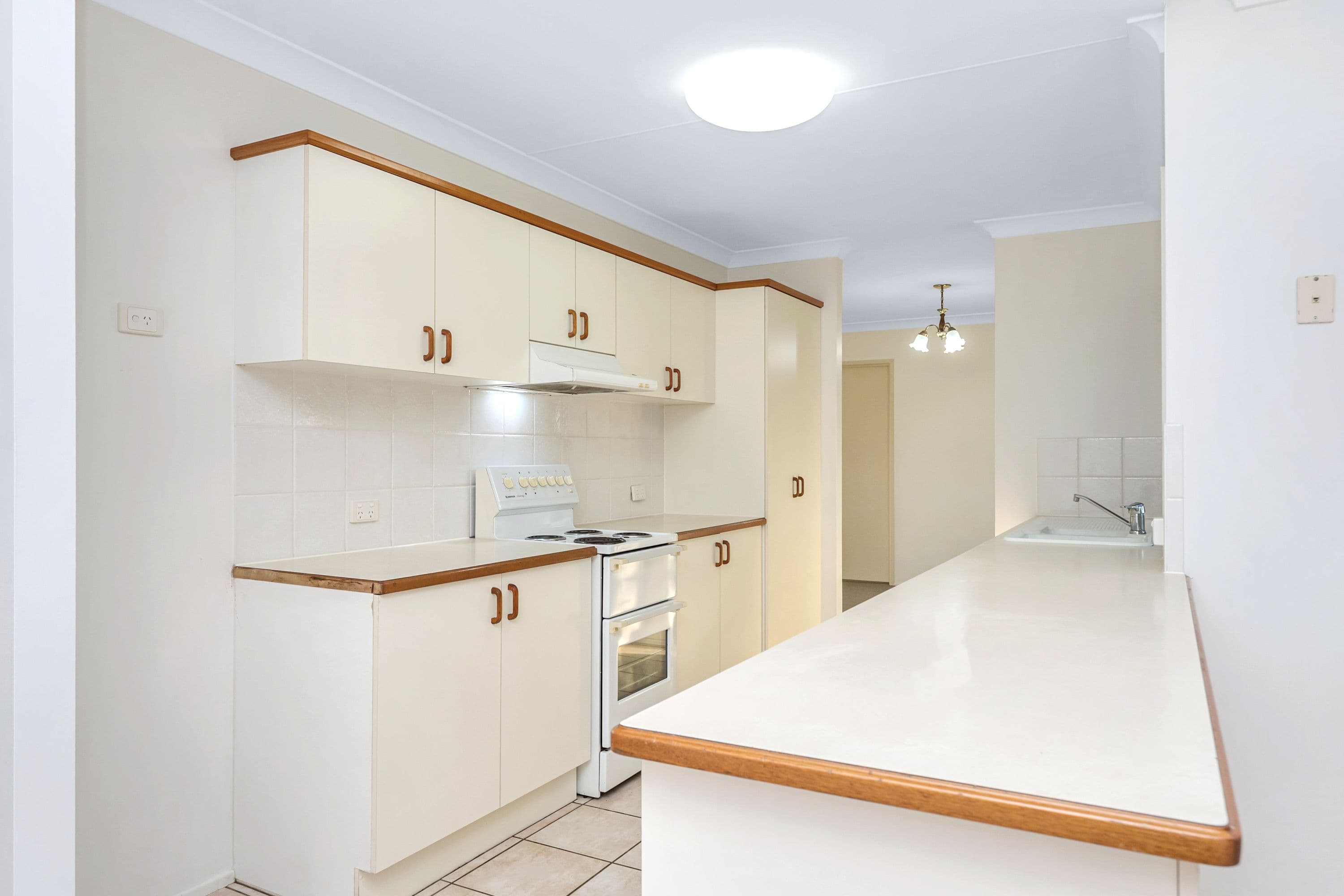 14 Glebe Place, Kirwan QLD 4817, Kirwan - Thumbnail 2