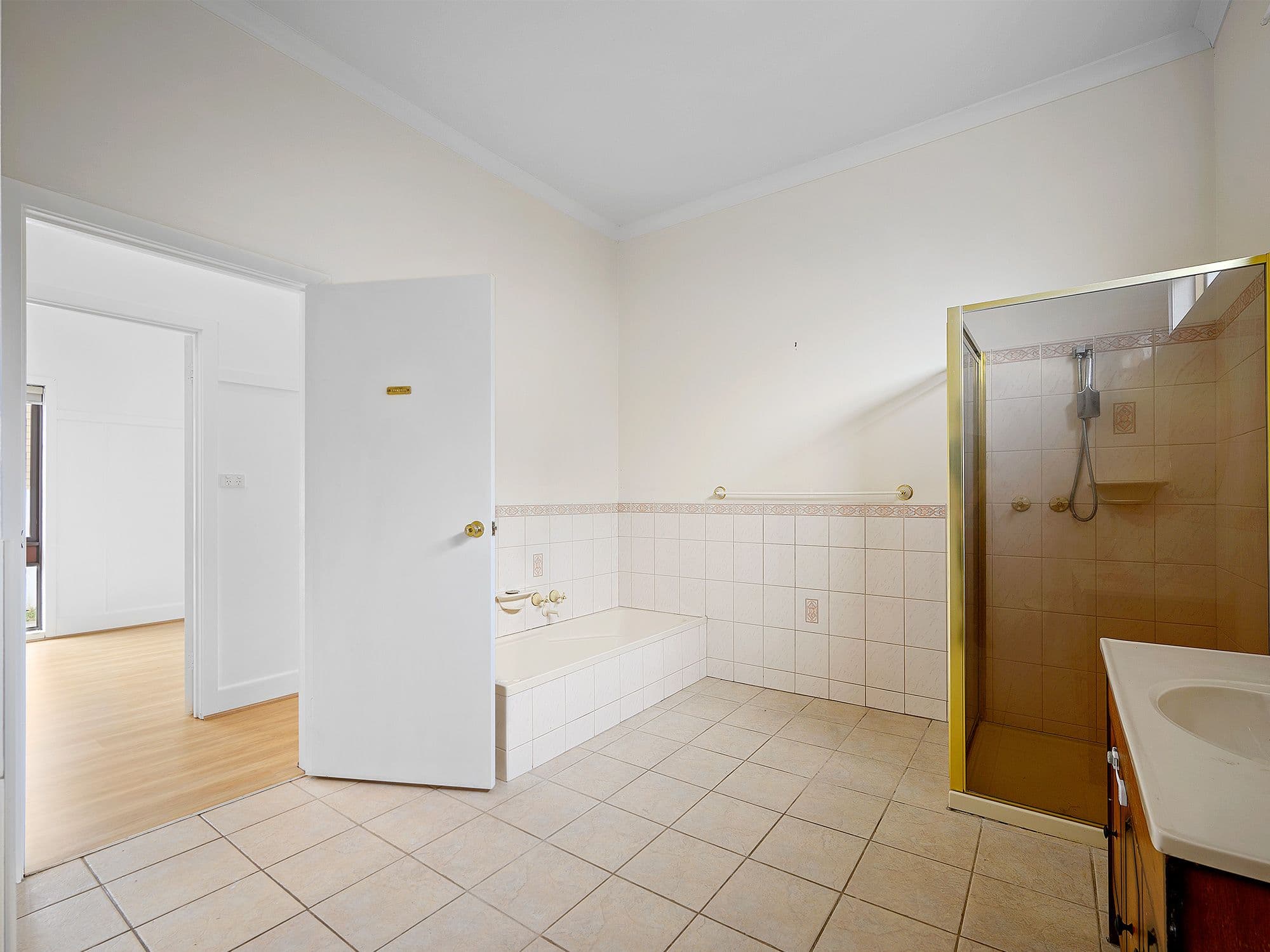 33 Miller Street, Colac VIC 3250, Colac - Thumbnail 8