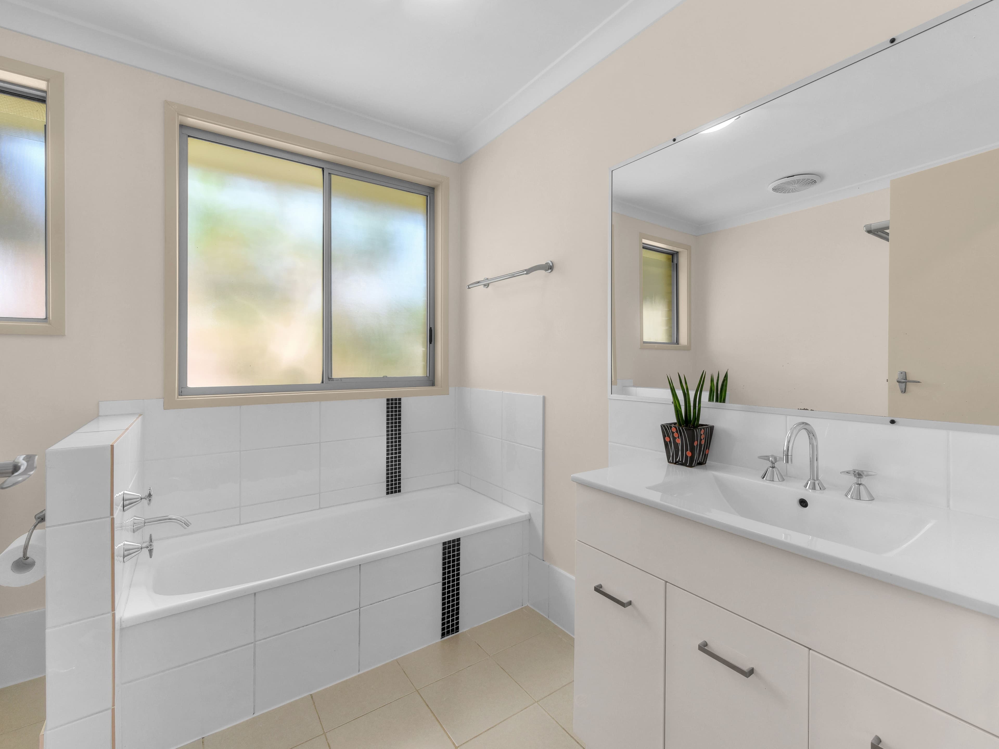 16 Nemira Street, Carseldine QLD 4034, Carseldine - Thumbnail 8