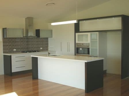 23  Raceview Avenue, HENDRA QLD 4011, Hendra - Thumbnail 2
