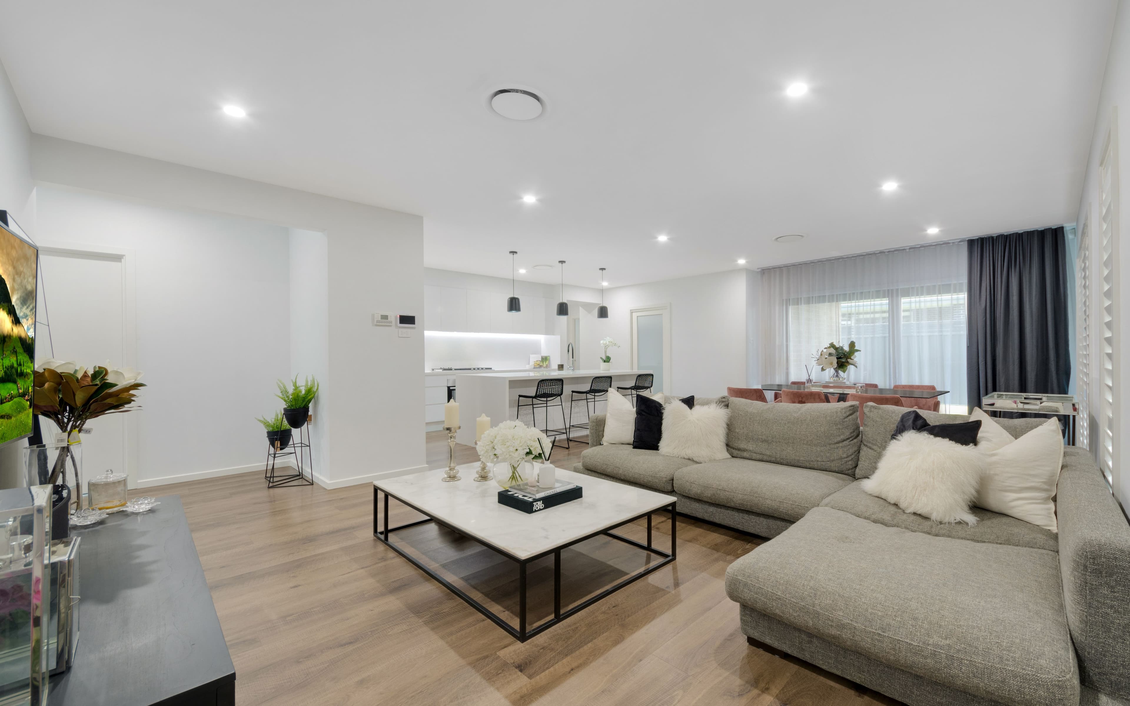 1252 Leggetts Drive, Mount Vincent, Denham Court - Thumbnail 5