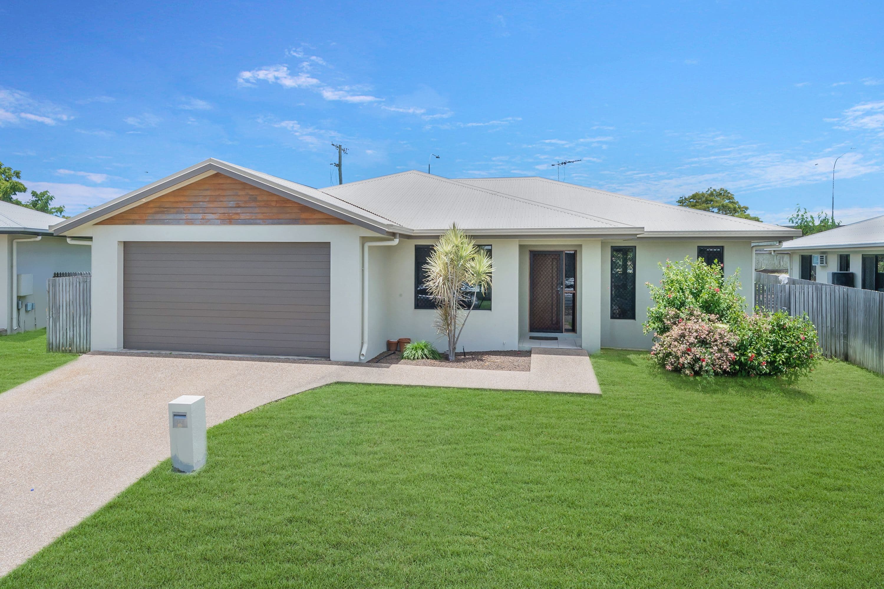 21 Barra Court, Mount Louisa QLD 4814, Mount Louisa - Image 1