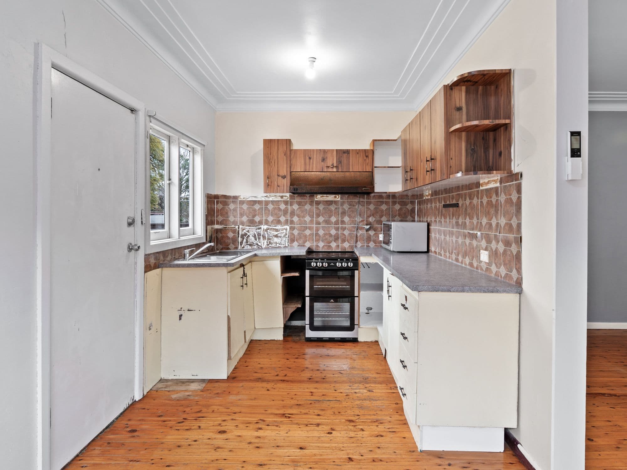 81 Rudd Road, Leumeah NSW 2560, Leumeah - Thumbnail 4