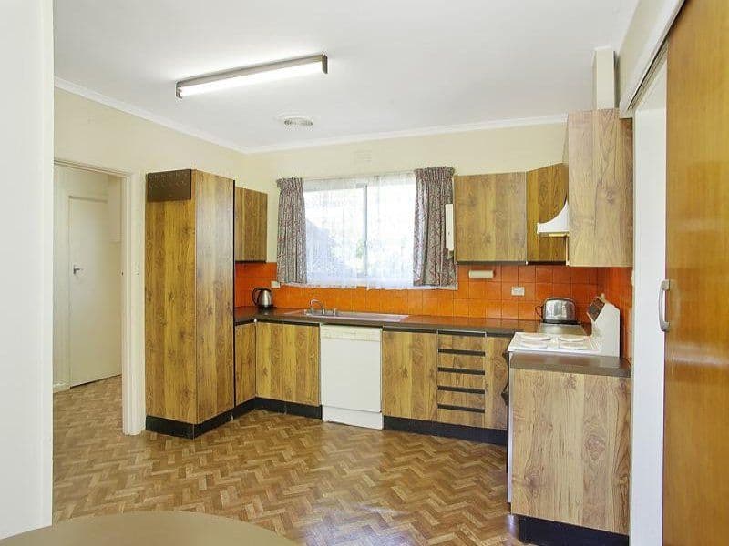 110 South Valley Road, HIGHTON VIC 3216, Highton - Thumbnail 2