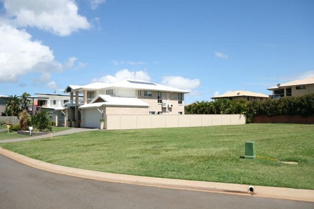 8 Newcomb Court, REDLAND BAY QLD 4165, Redland Bay - Image 1