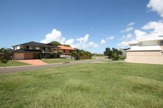 8 Newcomb Court, REDLAND BAY QLD 4165, Redland Bay - Thumbnail 4