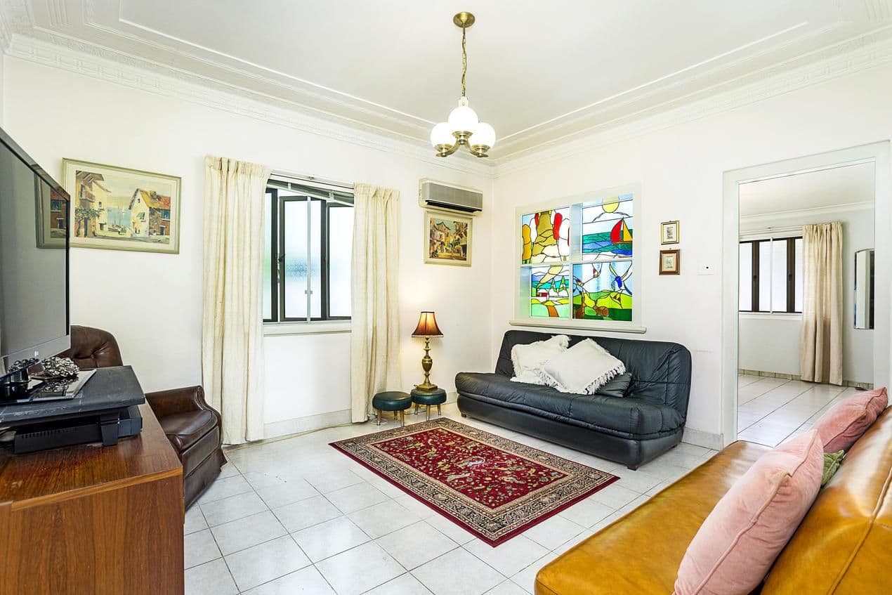 43 Brisbane Avenue, Camp Hill QLD 4152, Camp Hill - Thumbnail 2