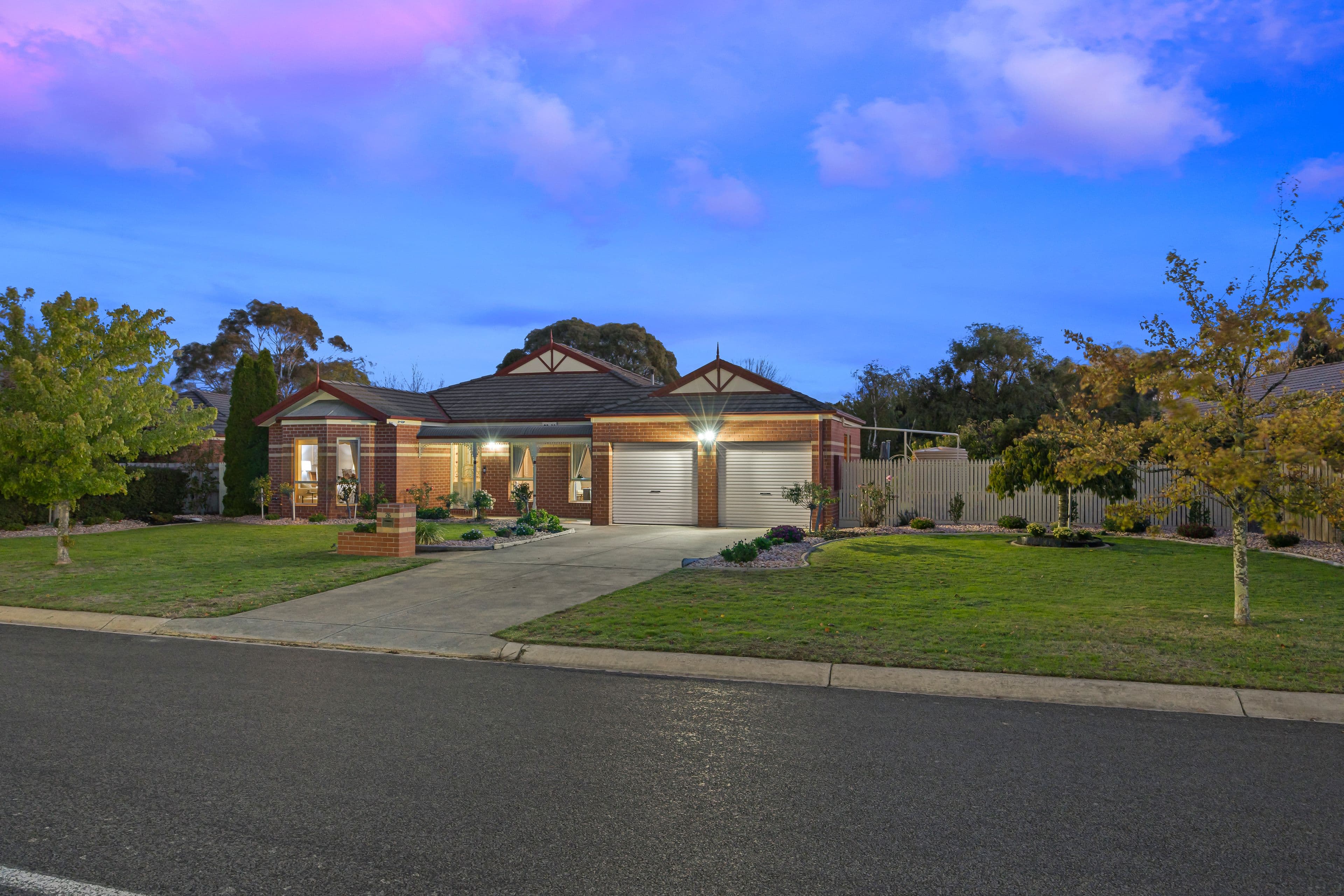 25 Robertson Drive, Alfredton VIC 3350, Alfredton - Thumbnail 2