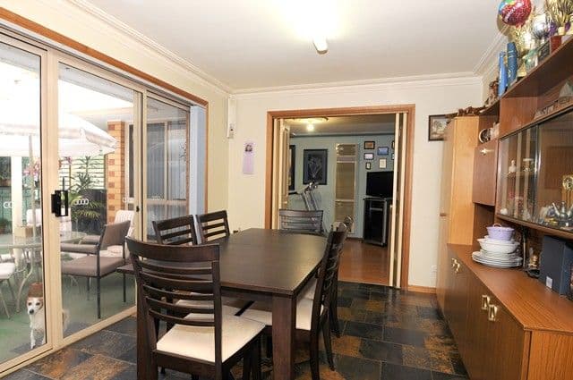 11 Honeysuckle Place, HOPPERS CROSSING VIC 3029, Hoppers Crossing - Thumbnail 3