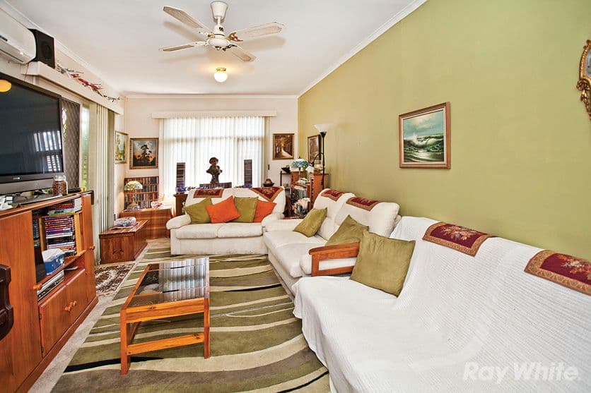 46 Larch Crescent, MOUNT WAVERLEY VIC 3149, Mount Waverley - Thumbnail 4