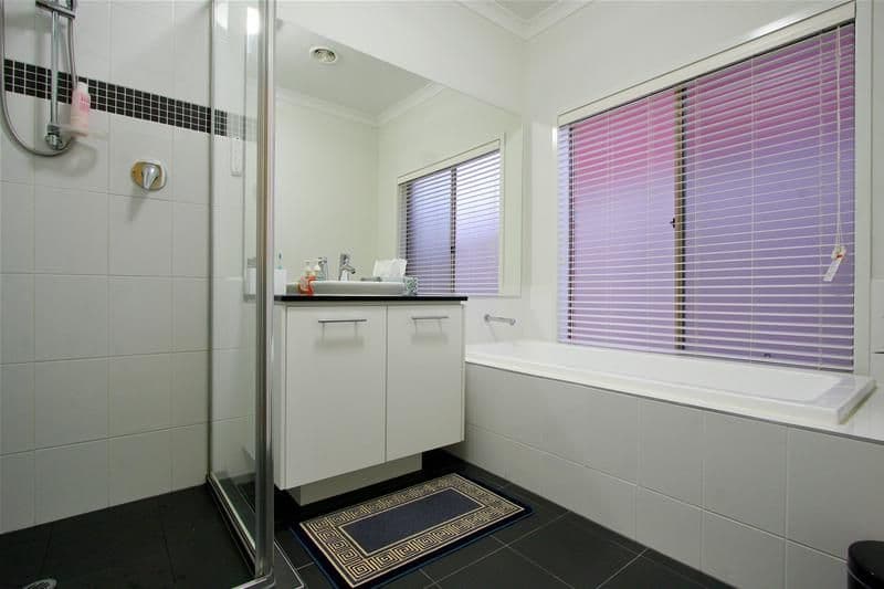 64 Ambrose Treacy Drive, BUNDOORA VIC 3083, Bundoora - Thumbnail 5