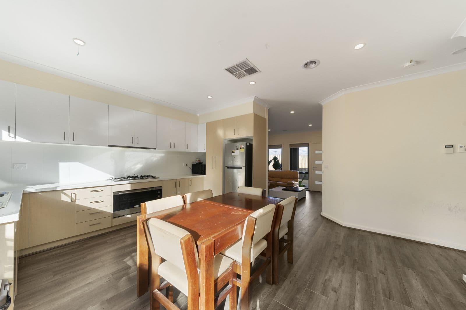 8A Doveton Avenue, Eumemmerring VIC 3177, Eumemmerring - Thumbnail 3