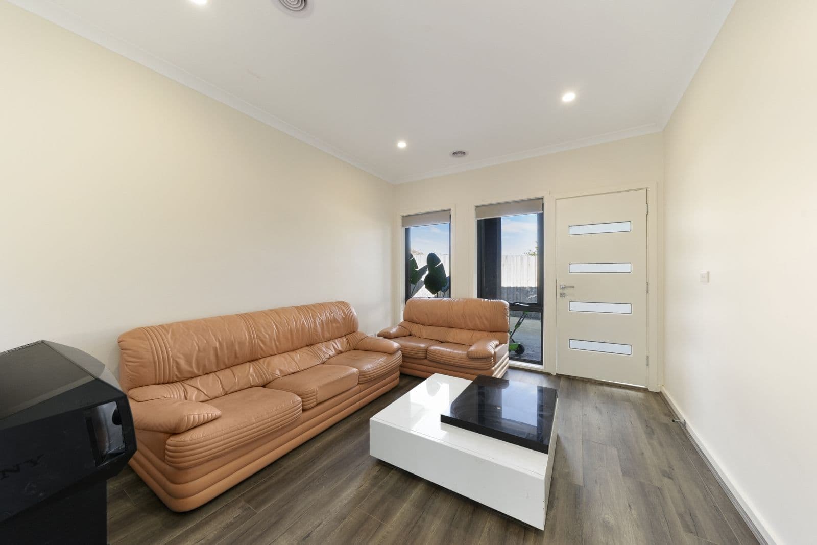 8A Doveton Avenue, Eumemmerring VIC 3177, Eumemmerring - Thumbnail 4