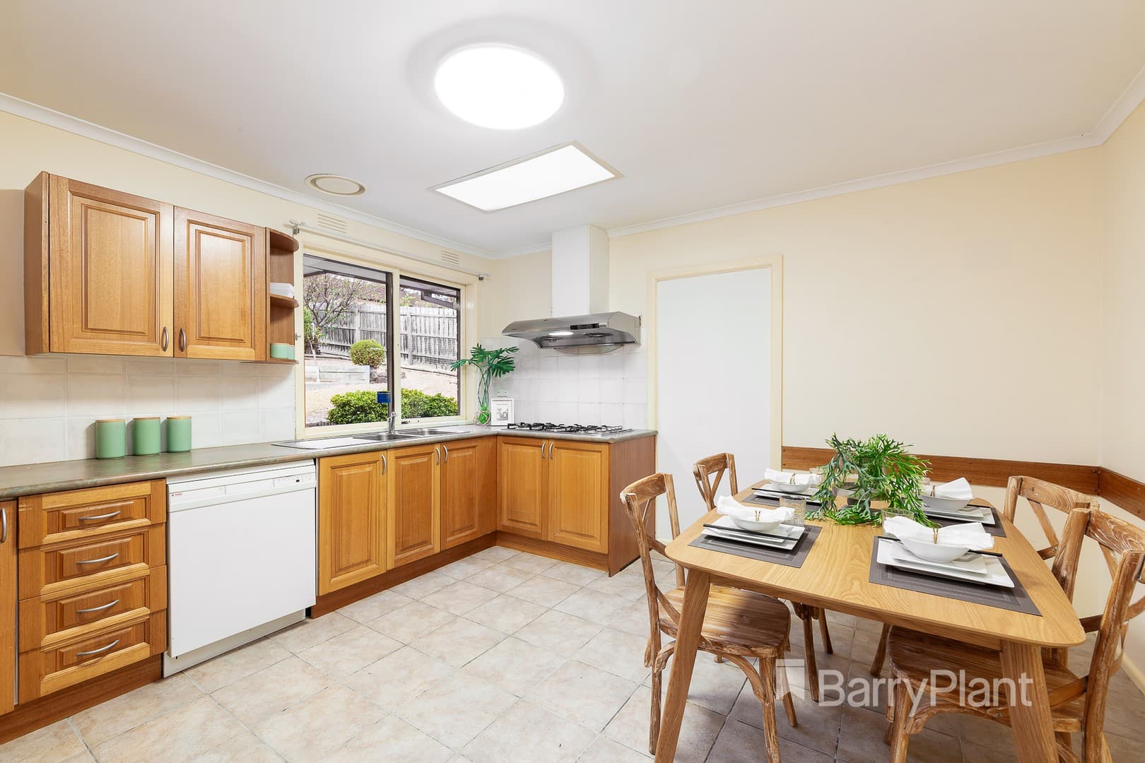 52 Stanley Street, Bulleen, VIC 3105, Bulleen - Thumbnail 5