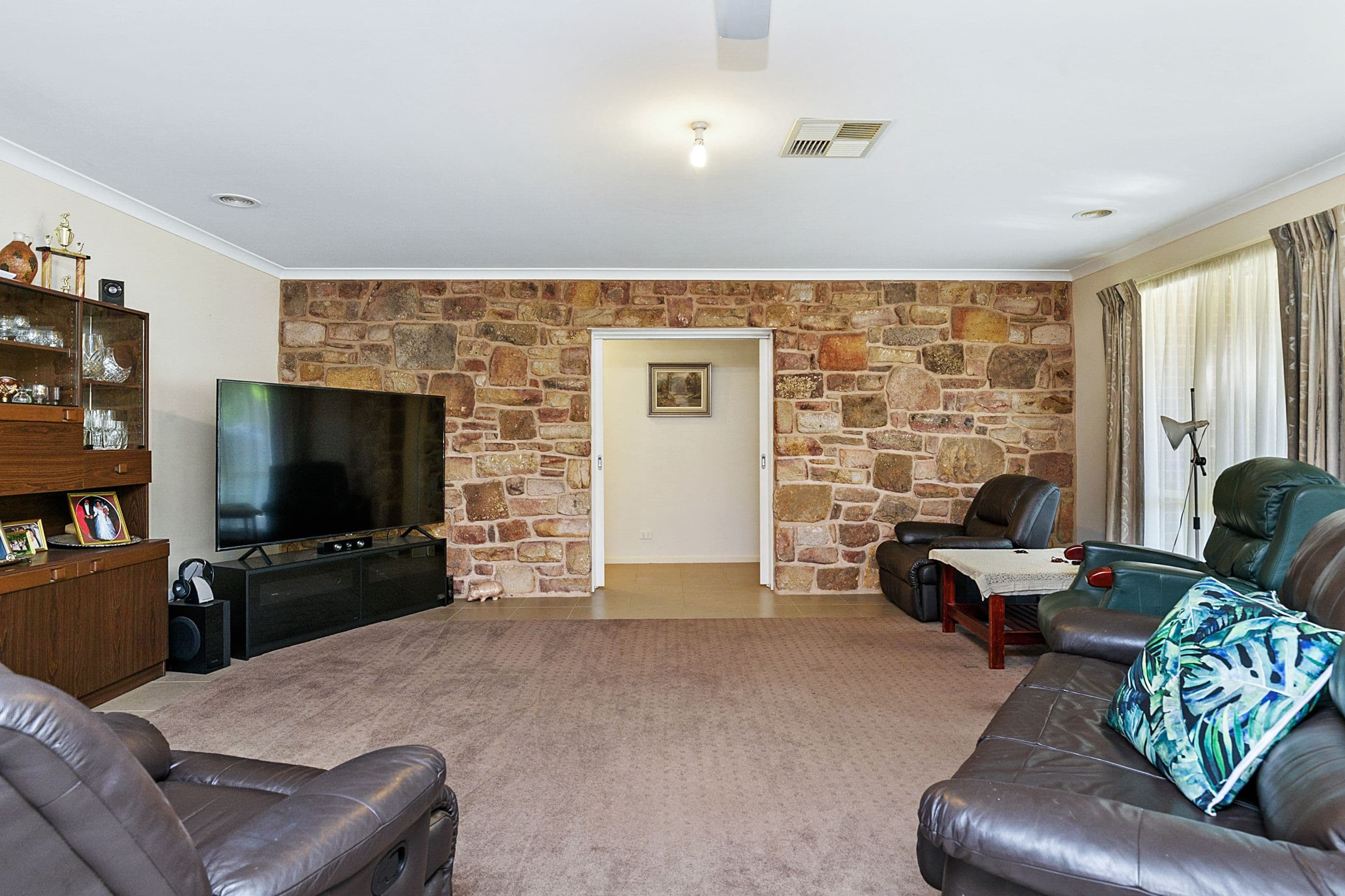 60 Kirkland Avenue, Euroa VIC 3666, Euroa - Thumbnail 2