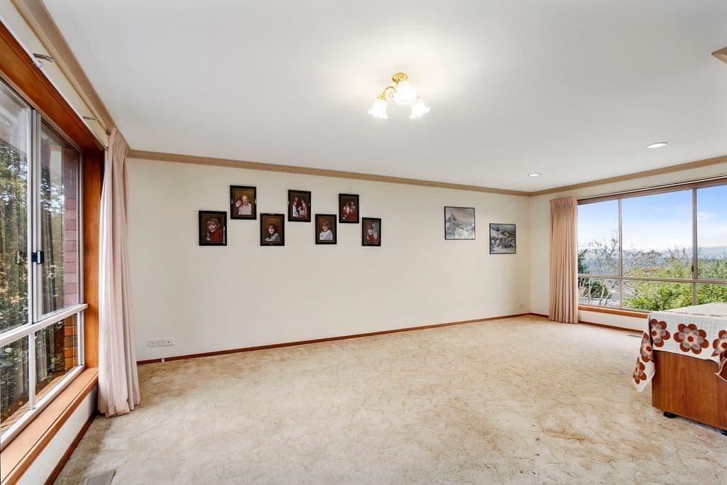 30 Crown Point Ridge, Chirnside Park VIC 3116, Chirnside Park - Thumbnail 3