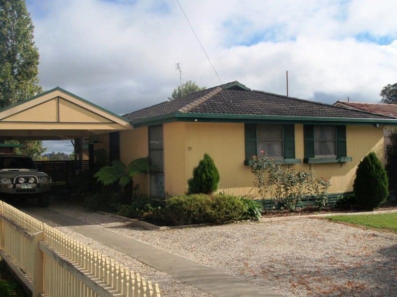 21 Howe Street, SEYMOUR VIC 3660, Seymour - Image 1