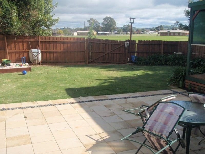 21 Howe Street, SEYMOUR VIC 3660, Seymour - Thumbnail 5