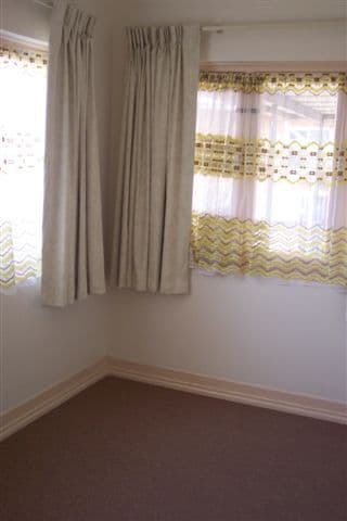4 Truscott Avenue, SEACOMBE HEIGHTS SA 5047, Seacombe Heights - Thumbnail 3