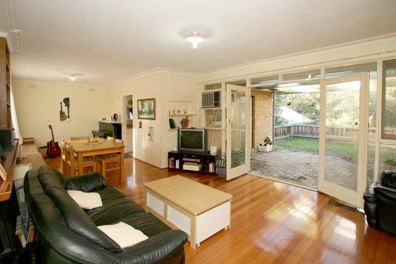 39 Aurisch Avenue, GLEN WAVERLEY VIC 3150, Glen Waverley - Thumbnail 2