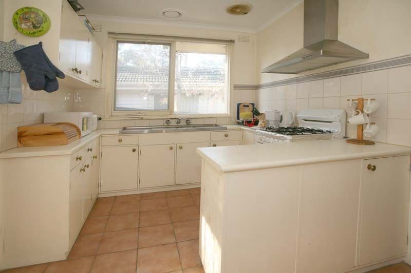 39 Aurisch Avenue, GLEN WAVERLEY VIC 3150, Glen Waverley - Thumbnail 3