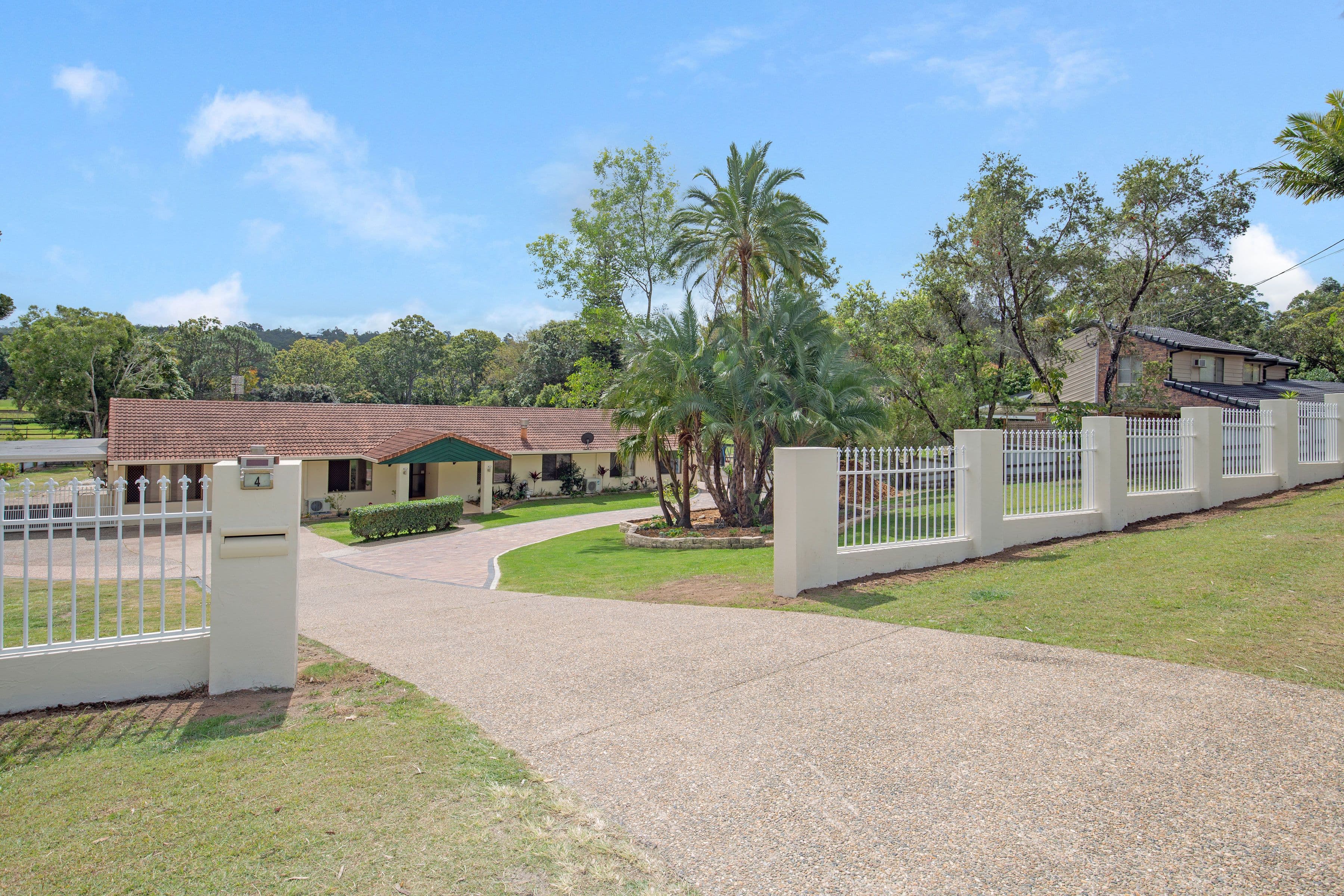 4 Tom Latimer Court, Worongary QLD 4213, Worongary - Thumbnail 2