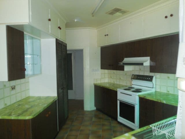 57 Eyre  Street, Echuca VIC 3564, Echuca - Thumbnail 2