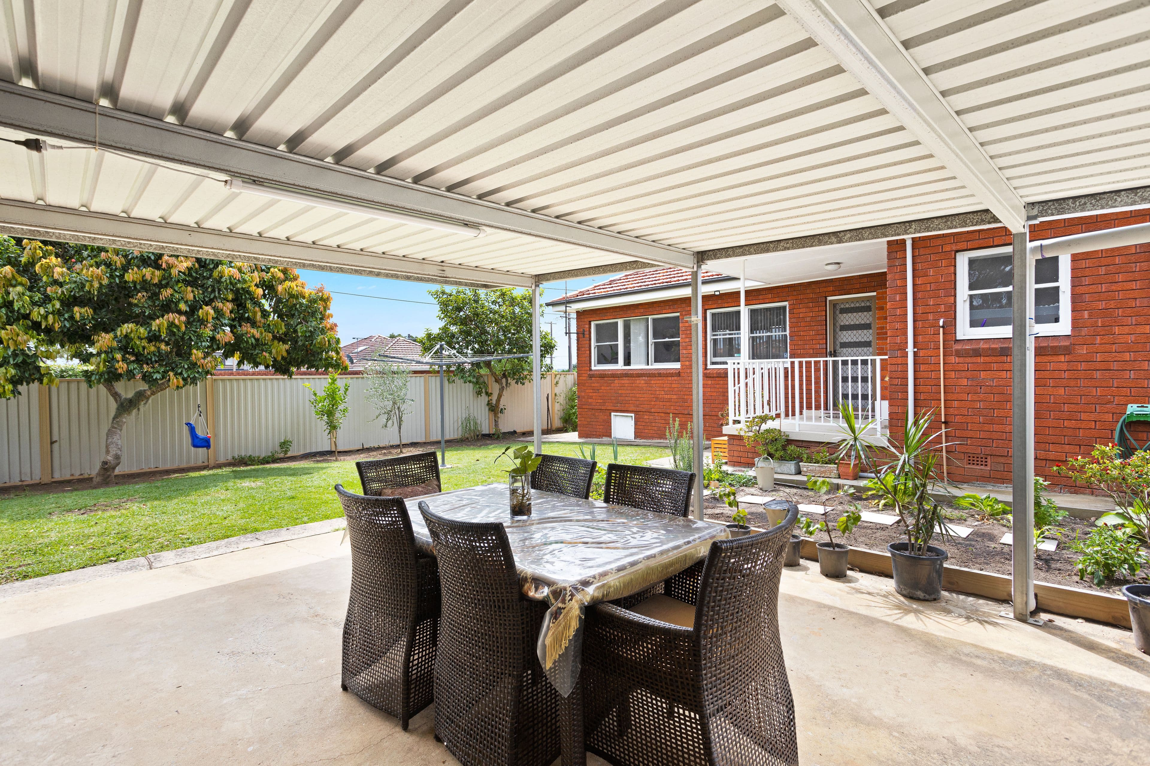 33 Henry Lawson Drive, Peakhurst NSW 2210, Peakhurst - Thumbnail 8