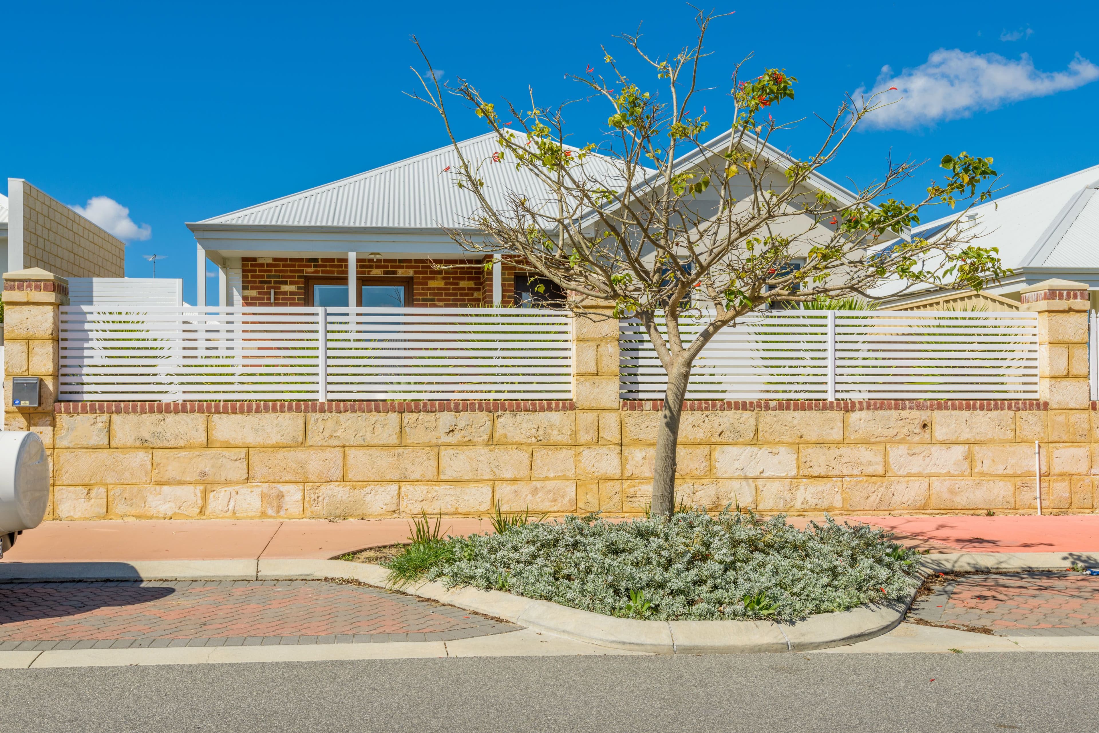 26 Pexton Drive, South Guildford WA 6055, South Guildford - Thumbnail 2