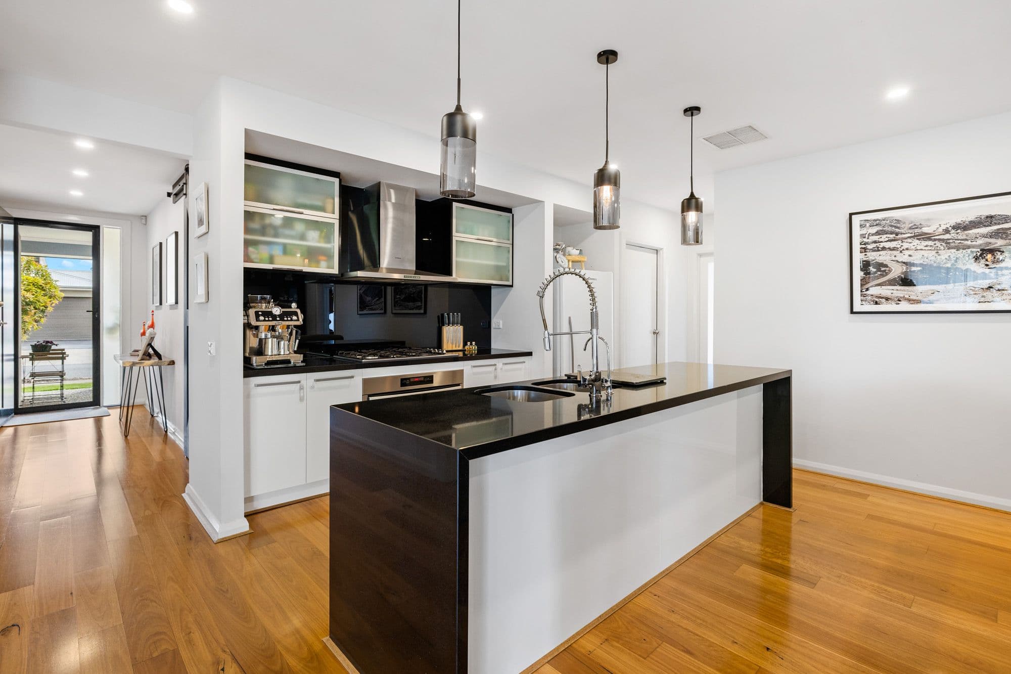 17 Yaleri Rise, Werribee VIC 3030, Werribee - Thumbnail 3
