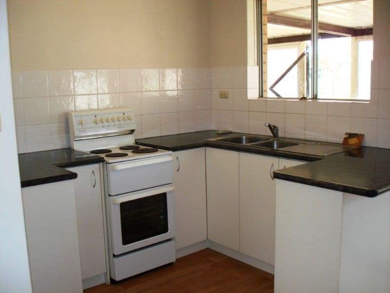 62 Weston Street, MADDINGTON WA 6109, Maddington - Thumbnail 5