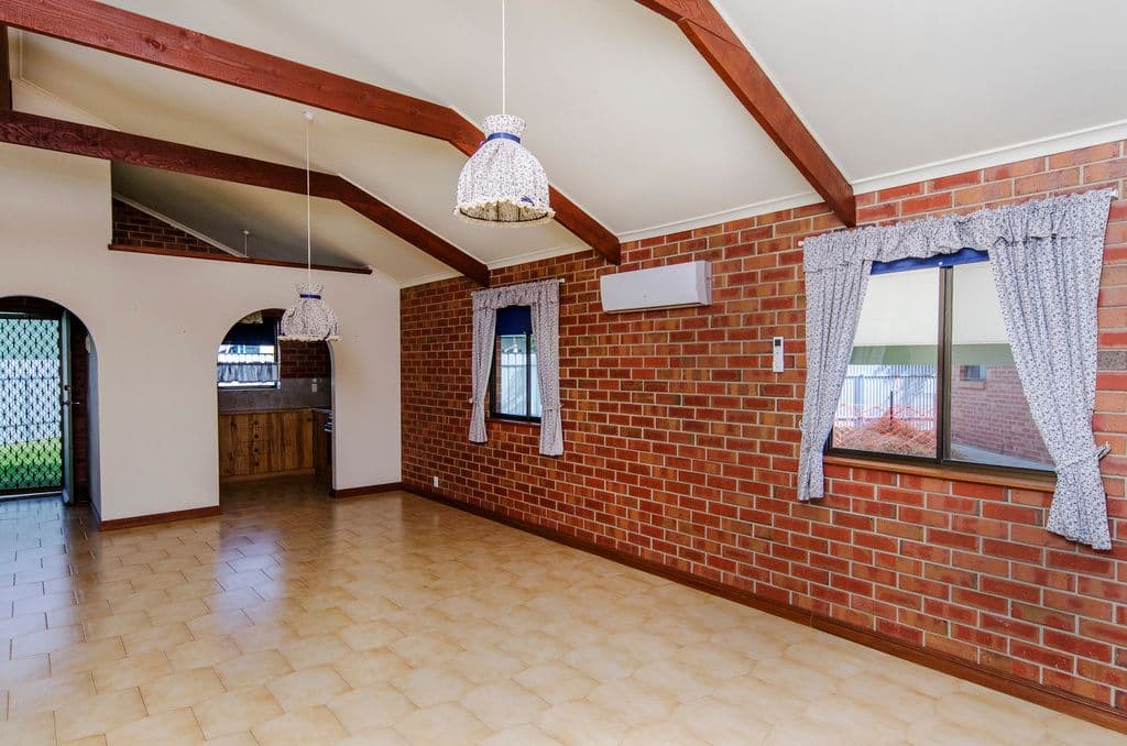 Units 1 2 Warrigal Road, Aldinga Beach SA 5173, Aldinga Beach - Thumbnail 5