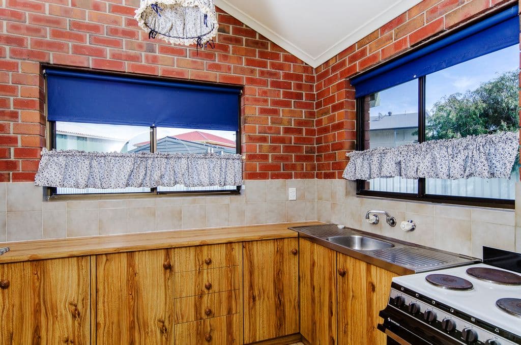 Units 1 2 Warrigal Road, Aldinga Beach SA 5173, Aldinga Beach - Thumbnail 7