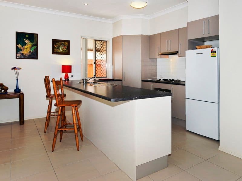 2 Chudleigh Street, REDCLIFFE QLD 4020, Redcliffe - Thumbnail 5