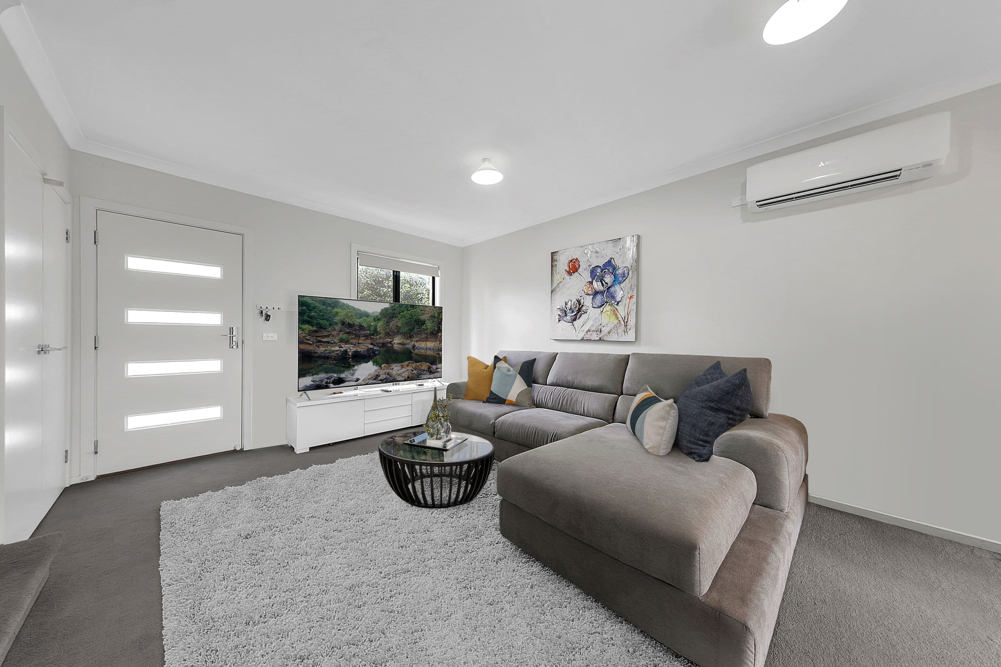 33 McCubbin Way, Mernda VIC 3754, Mernda - Thumbnail 2