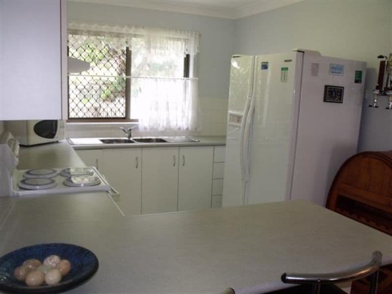 7 Nothling Street, GLADSTONE QLD 4680, Gladstone - Thumbnail 2