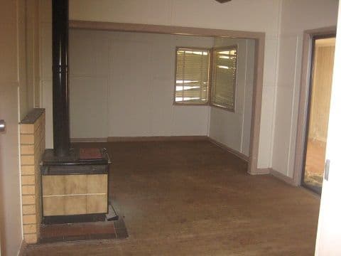 26 Broad Street, COONAMBLE NSW 2829, Coonamble - Thumbnail 3