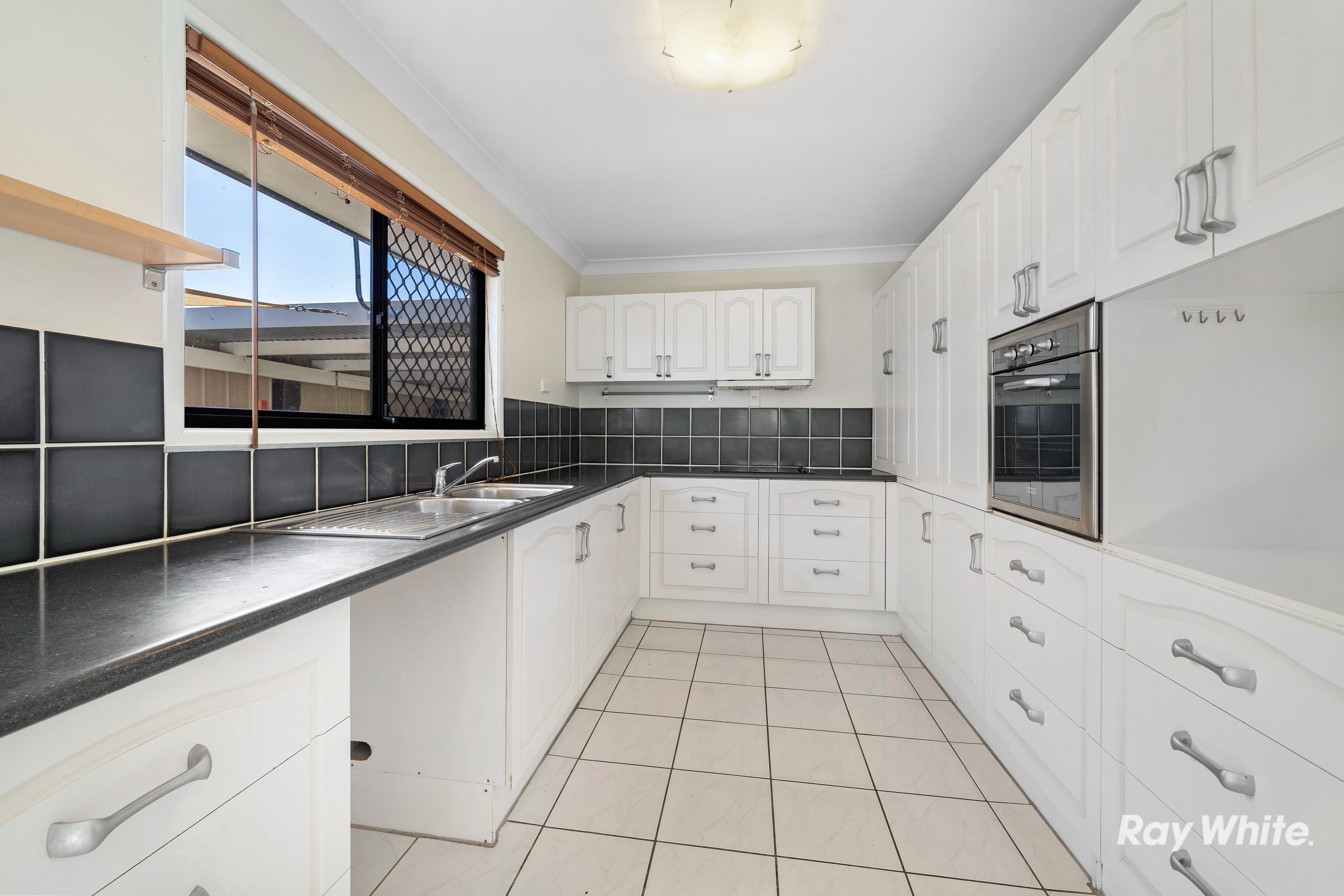 29 Stewart Street, Marsden QLD 4132, Marsden - Thumbnail 3