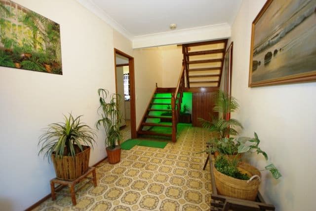 8 Paradise Avenue, MIAMI QLD 4220, Miami - Thumbnail 5