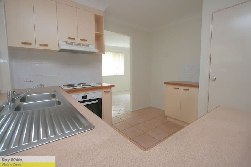 2 Tallebudgera Crescent, ALBANY CREEK QLD 4035, Albany Creek - Thumbnail 2