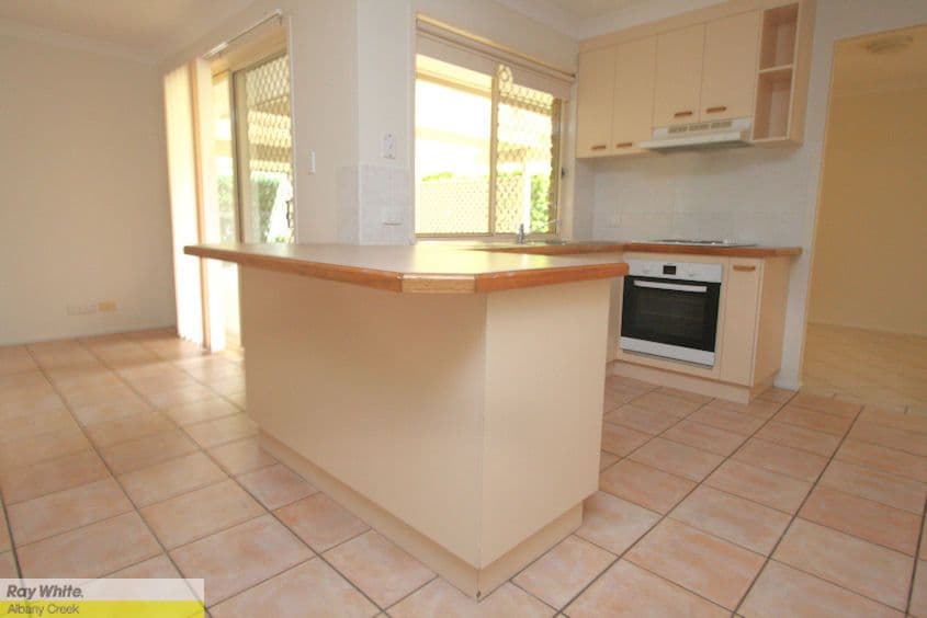 2 Tallebudgera Crescent, ALBANY CREEK QLD 4035, Albany Creek - Thumbnail 3