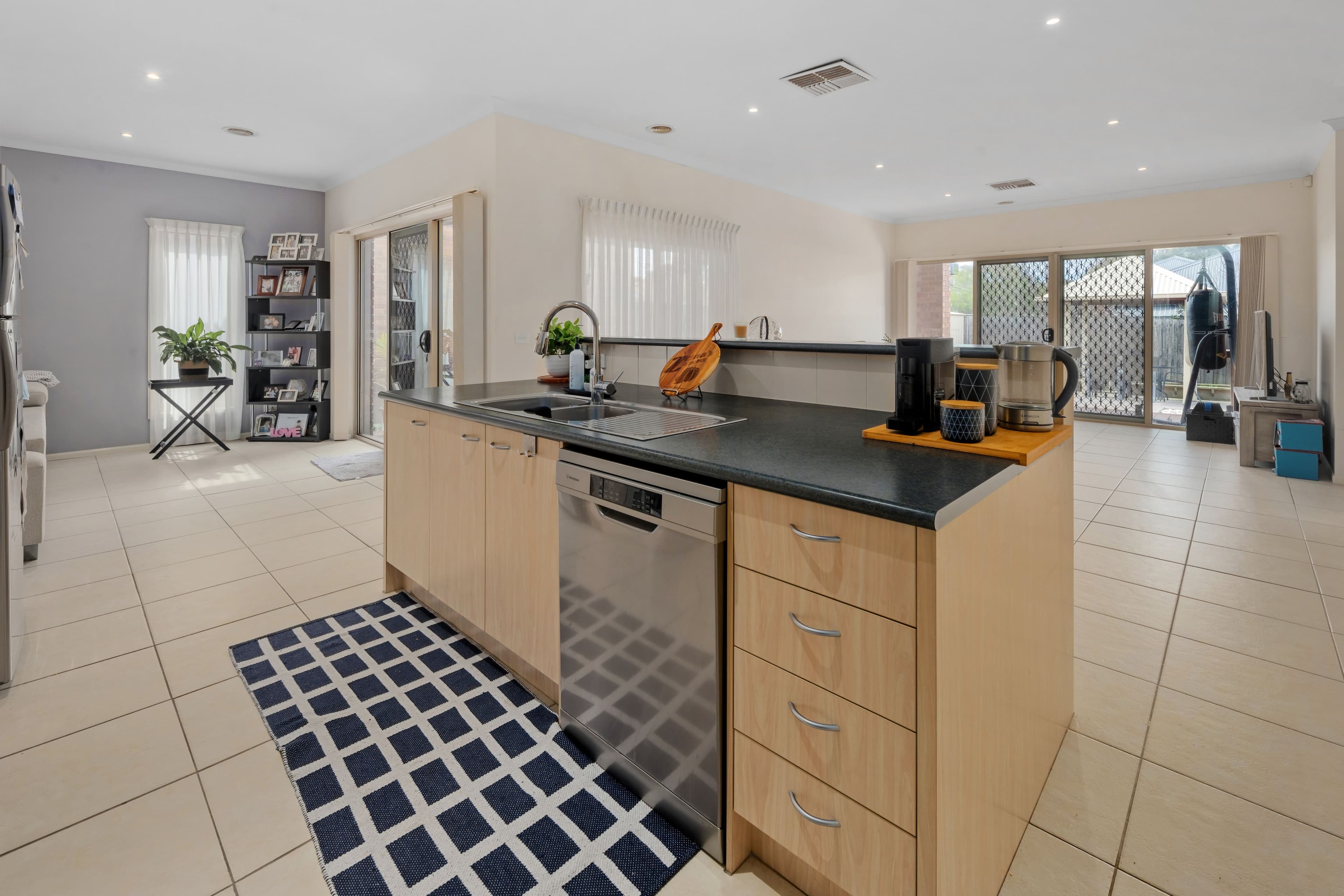102 Redding Rise, Epping VIC 3076, Epping - Thumbnail 6